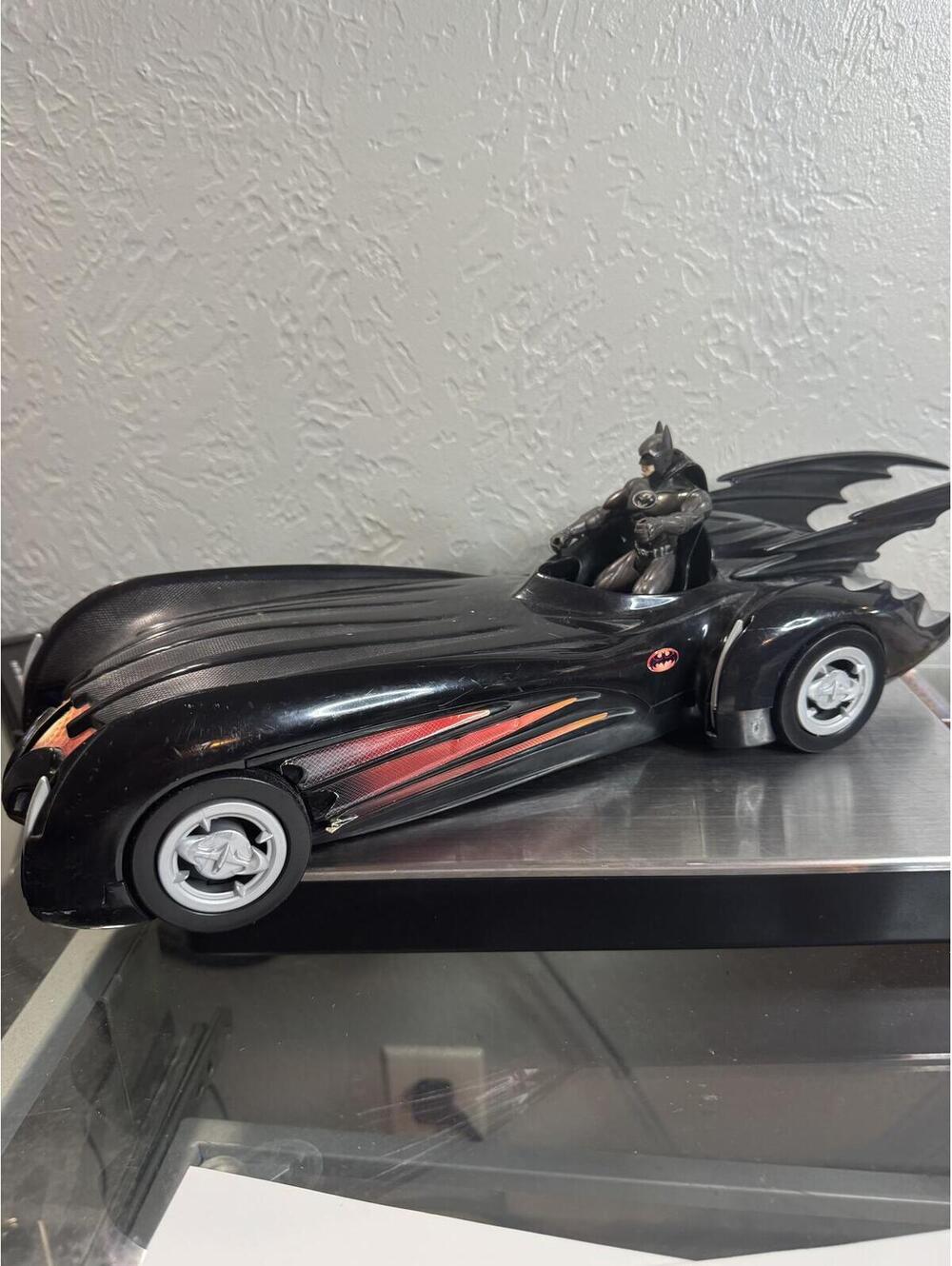 1997 Kenner Batman Batmobile Toy with Batman Figure